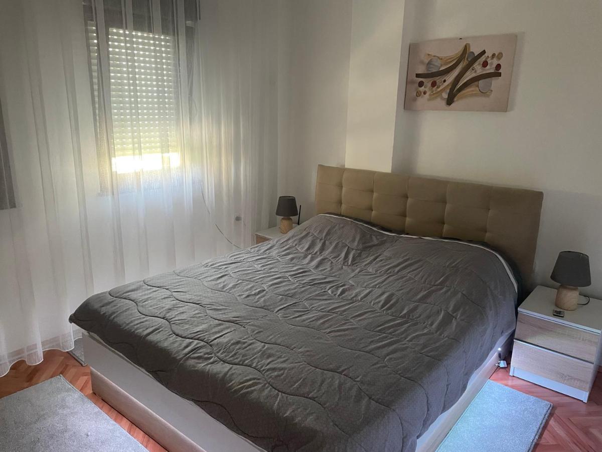 Modern Reality Apartment Kumanovo Bagian luar foto