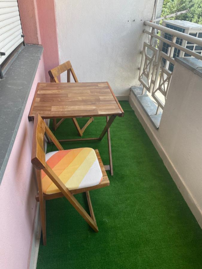Modern Reality Apartment Kumanovo Bagian luar foto