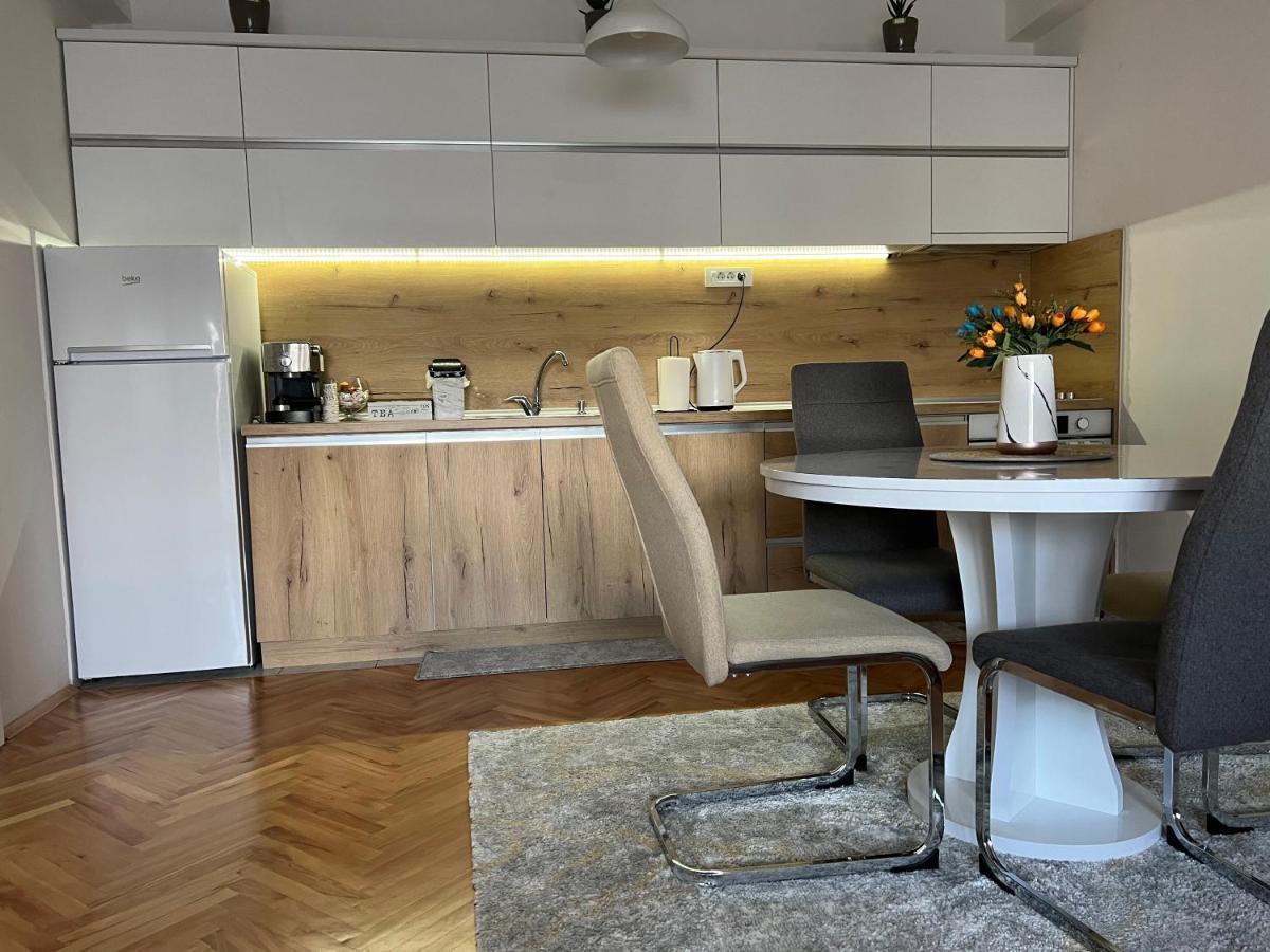 Modern Reality Apartment Kumanovo Bagian luar foto